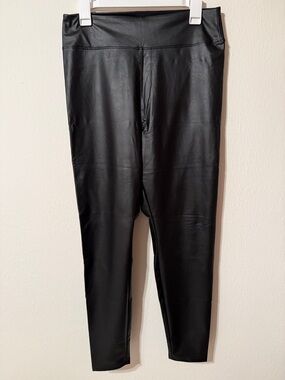 aerie OFFLINE Real Luxe High-Rise Leggings in Black
